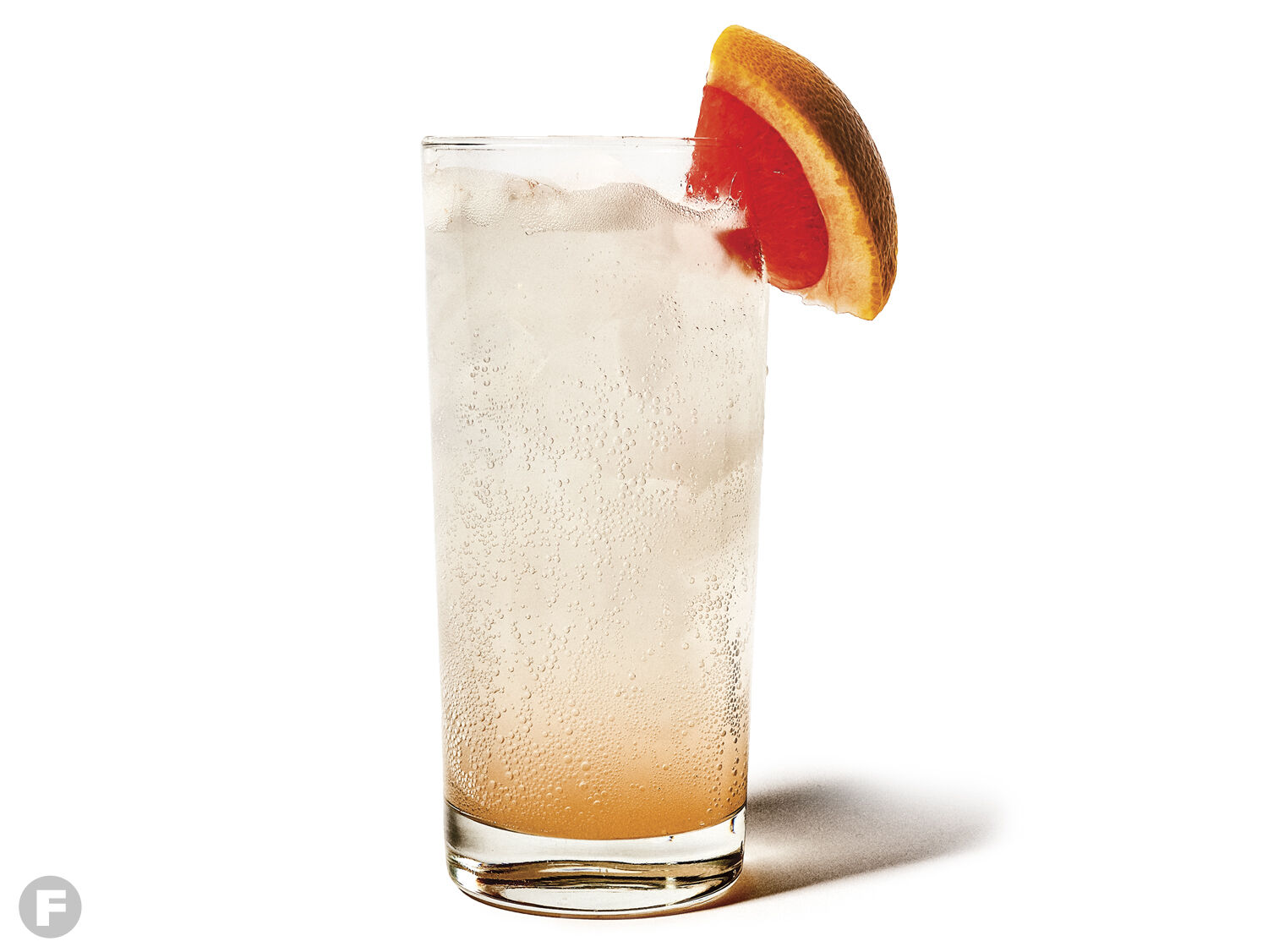 Grapefruit-Cardamom Gin Fizz